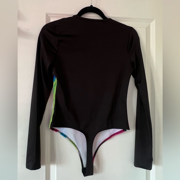 FASHION NOVA •She's Out Of Control Bodysuit - Multi 🖤 Brand New Never Worn 🥰🔥 - Picture 4 of 4